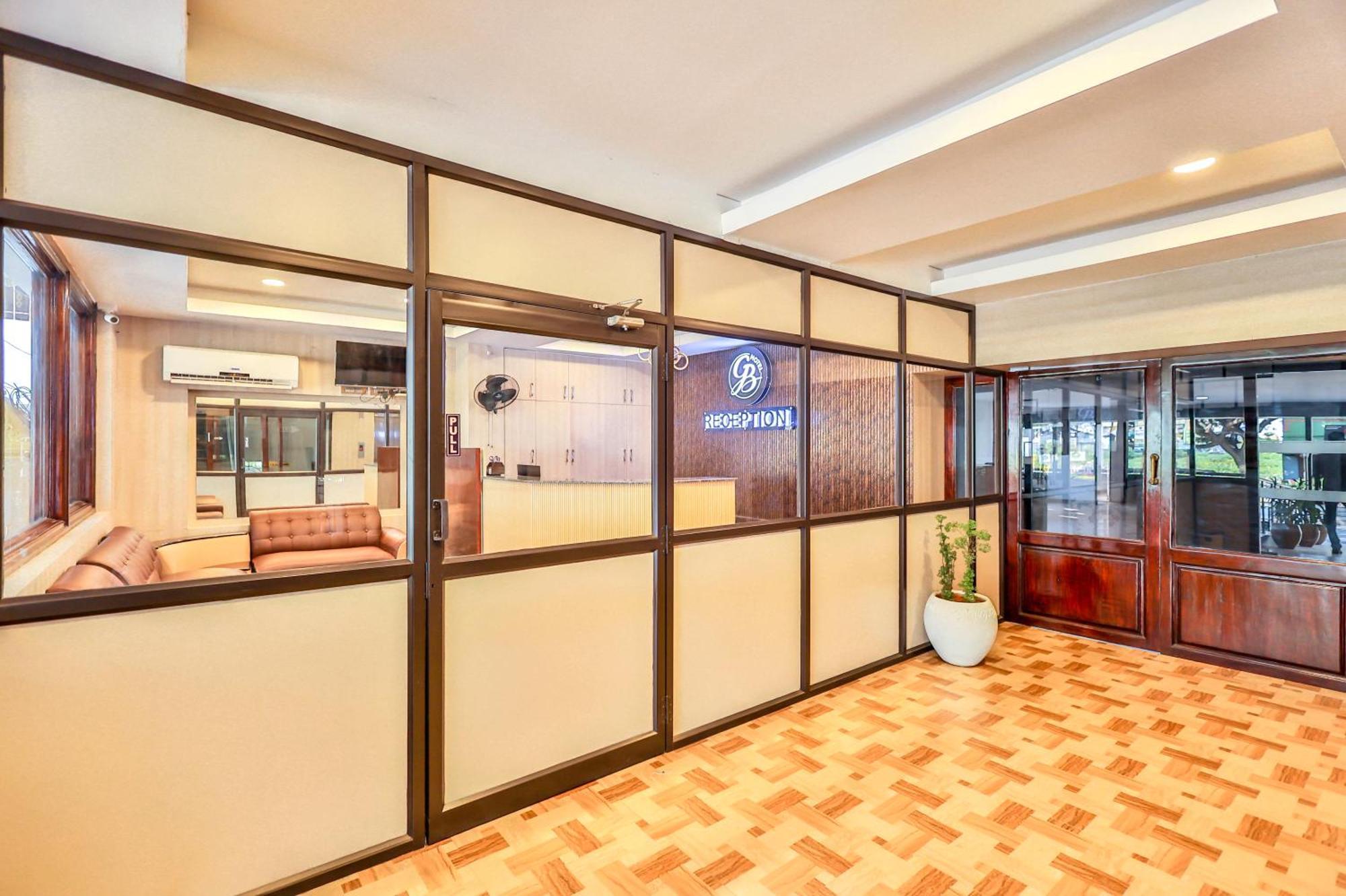 Hotel Golden Bliss ポンディシェリ エクステリア 写真