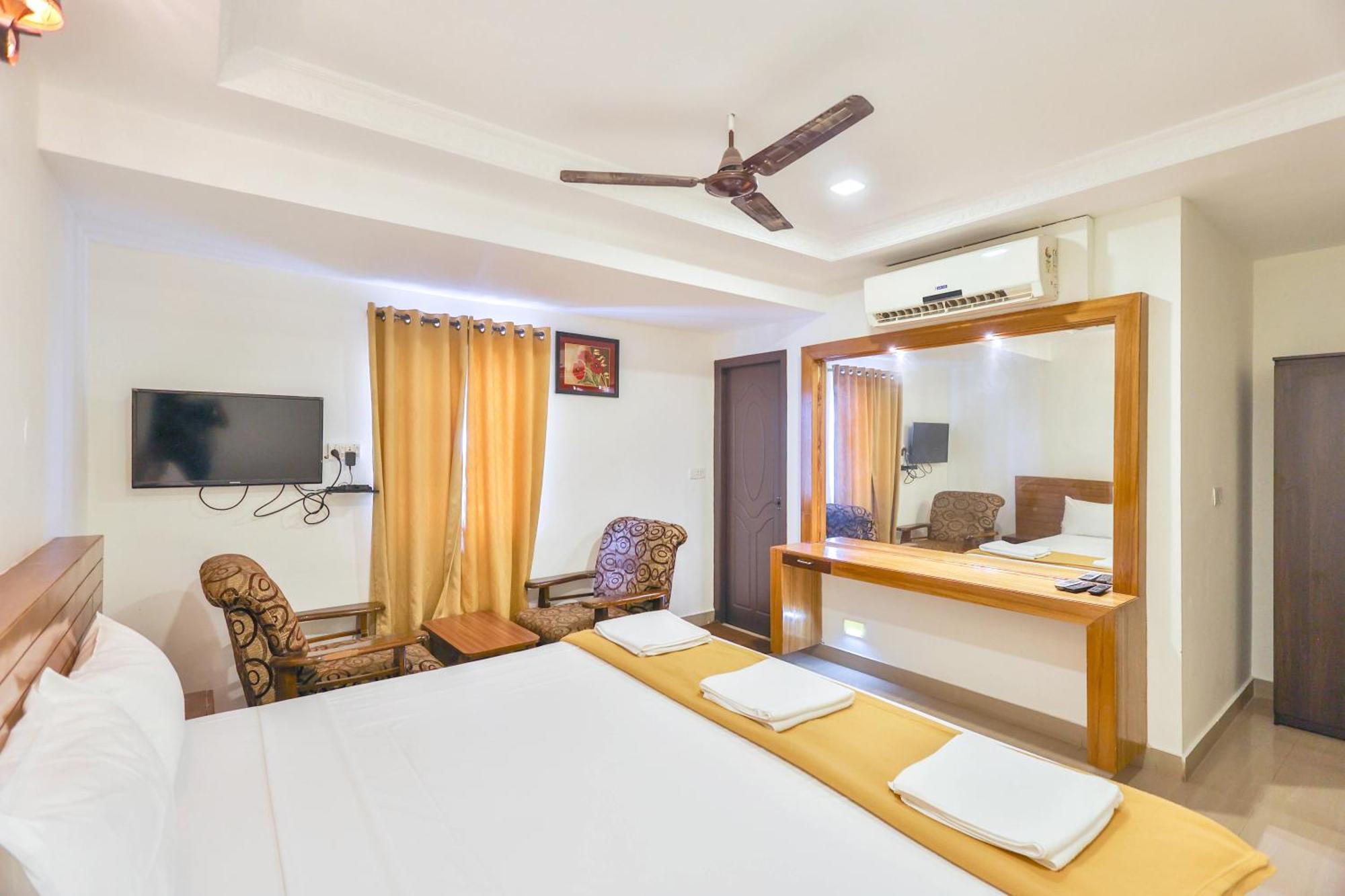 Hotel Golden Bliss ポンディシェリ エクステリア 写真