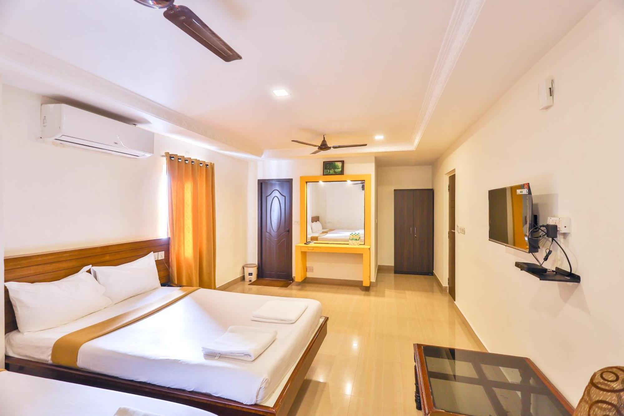 Hotel Golden Bliss ポンディシェリ エクステリア 写真