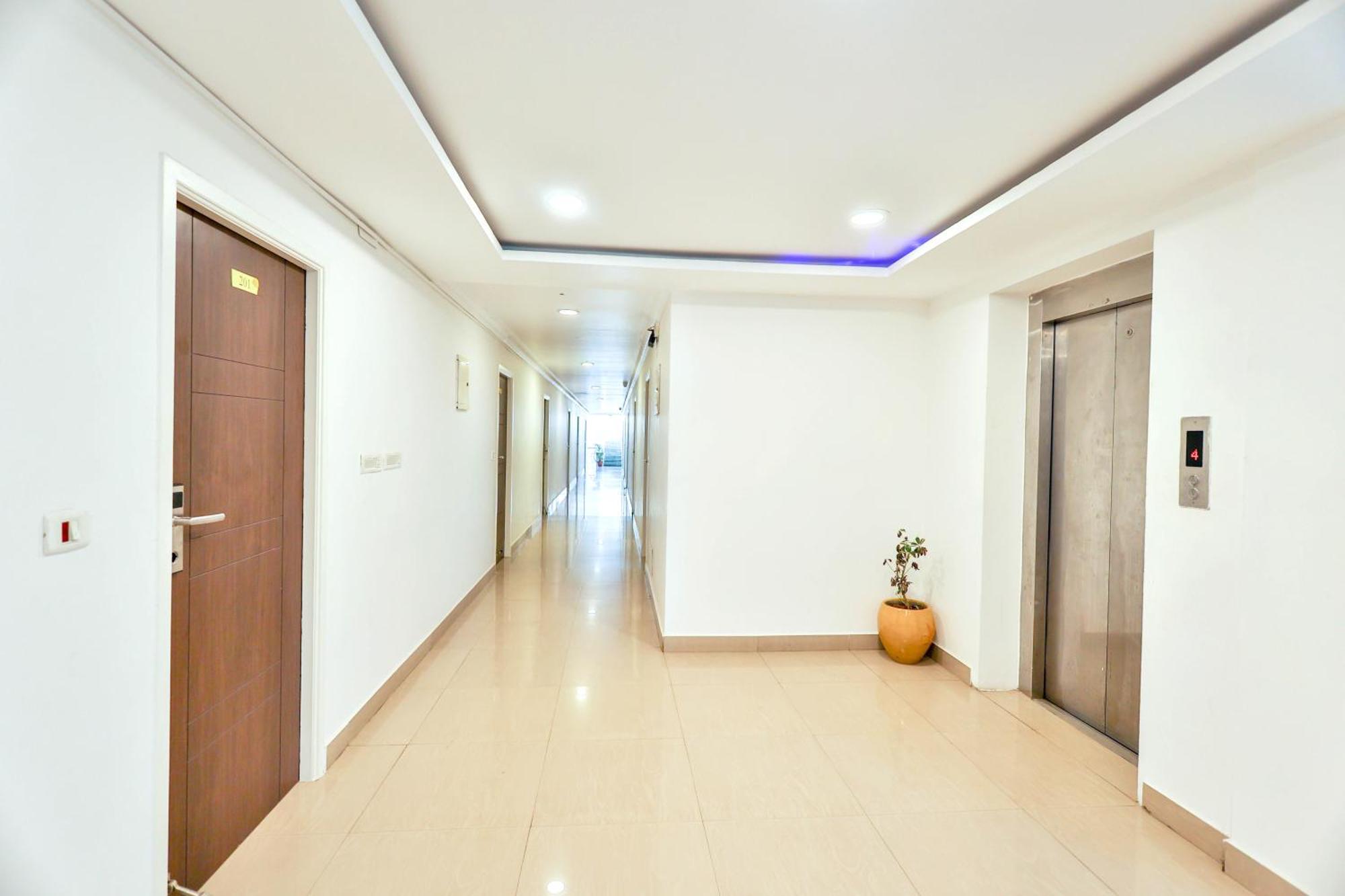 Hotel Golden Bliss ポンディシェリ エクステリア 写真